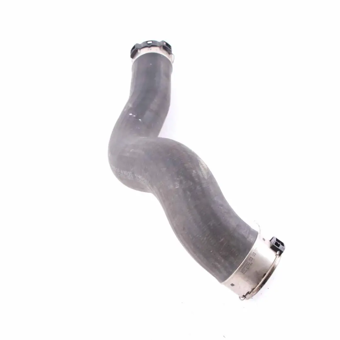 Ansaugschlauch Ladeluftkühler Turbo Rohr für Mercedes W176 mit Teilenummer A2465281282 Mercedes W176 Ansaugschlauch Ladeluftkühler Turbo Rohr - SKU A2465281282 - Teilenummer A2465281282