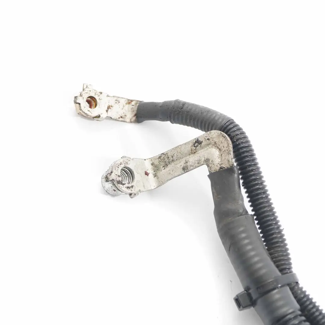  Câble d'alternateur Mercedes W176 OM651 Batterie Boîte Préfusibles - SKU A2465400308 - Numéro de pièce A2465400308
