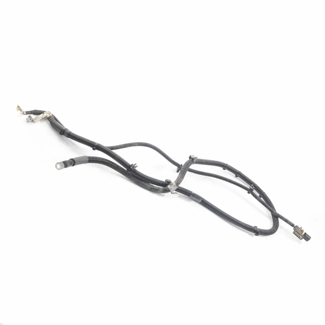 Câble d'alternateur Mercedes W176 OM651 Batterie Boîte Préfusibles pour à propos du numéro de pièce A2465400308 Câble d'alternateur Mercedes W176 OM651 Batterie Boîte Préfusibles - SKU A2465400308 - Numéro de pièce A2465400308