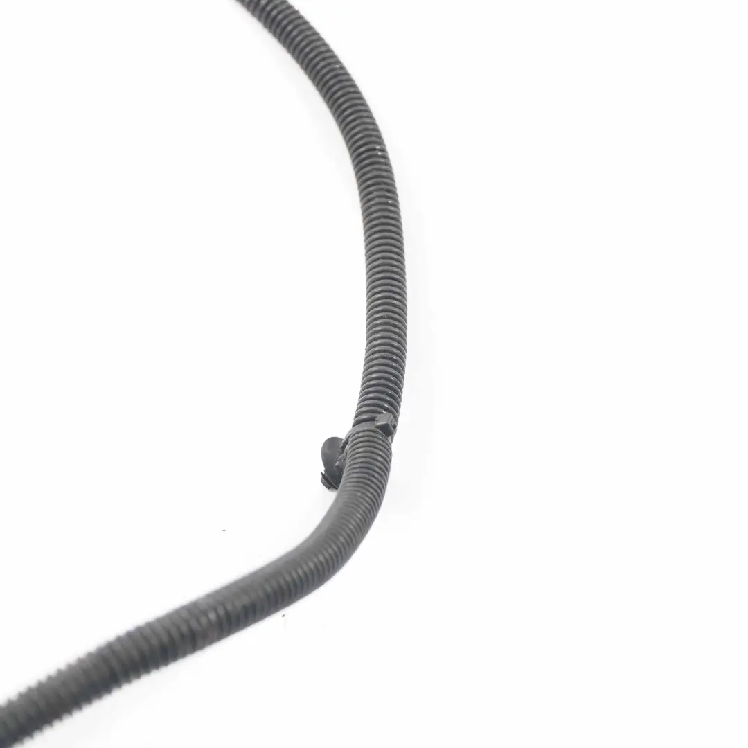  Câble d'alternateur Mercedes W176 OM651 Batterie Boîte Préfusibles - SKU A2465400308 - Numéro de pièce A2465400308