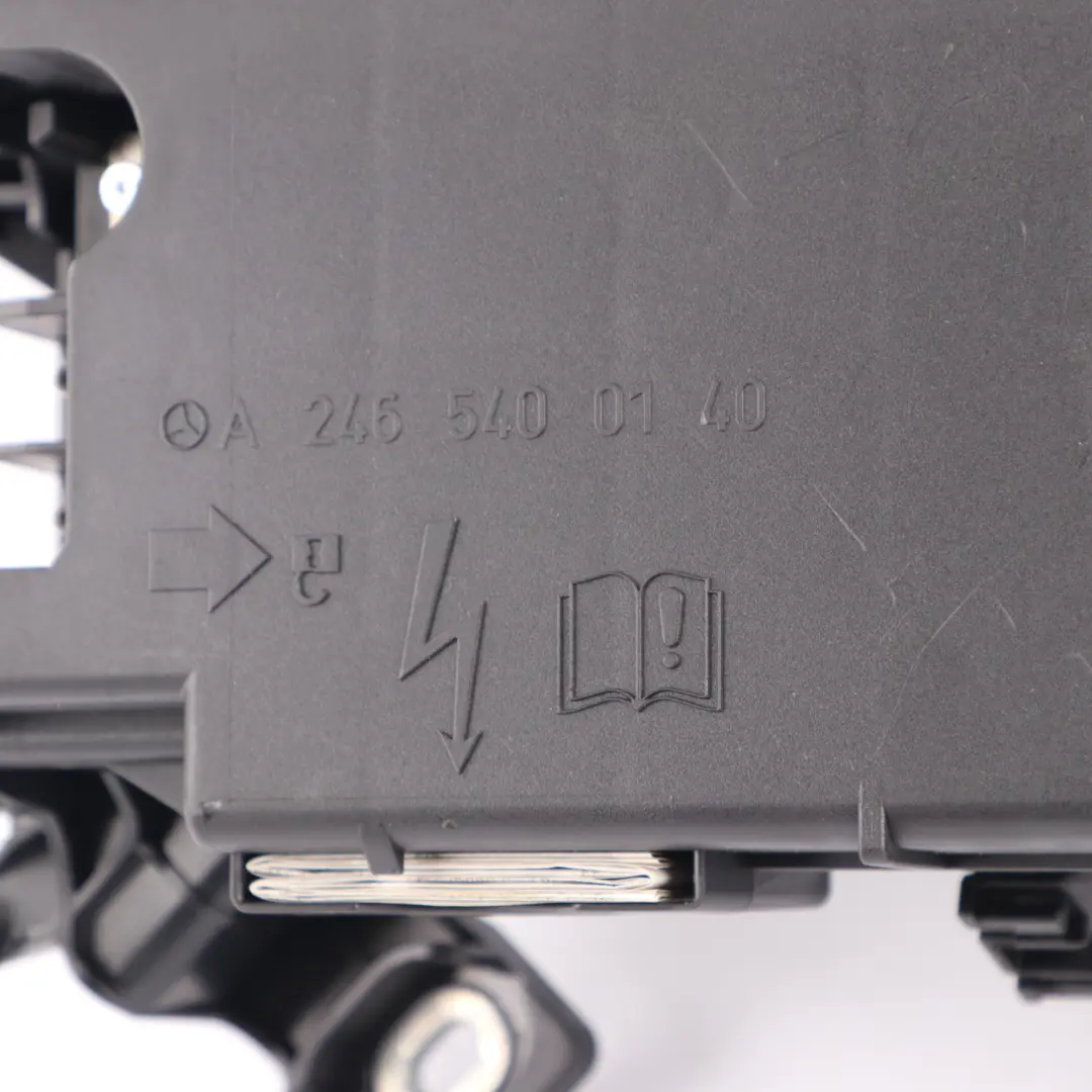 Sicherung-Relais Kasten Steuergerät A2465400140 für Mercedes W176 mit Teilenummer A2465400340 Mercedes W176 Sicherung-Relais Kasten Steuergerät A2465400140 - SKU A2465400340-2 - Teilenummer A2465400340