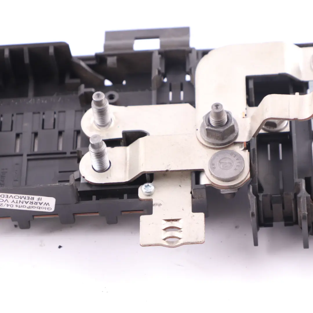 Fuse Relay Box Unit Cables Wiring Loom to Mercedes W176 W246 C117 with Part number A2465400950 Mercedes W176 W246 C117 Fuse Relay Box Unit Cables Wiring Loom - SKU A2465400950 - Part number A2465400950