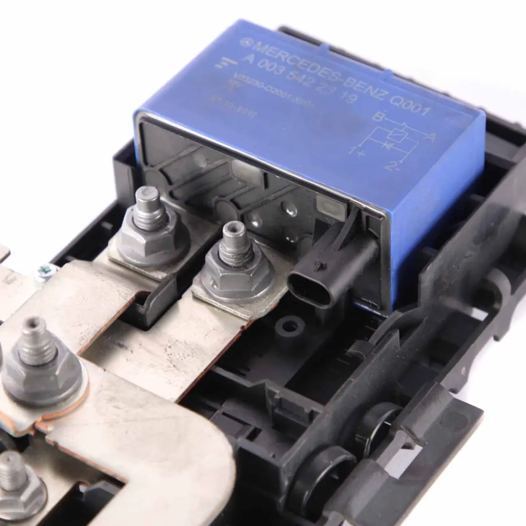  Prefuse Box Mercedes W176 OM607 Fuse Relay Control Unit - SKU A2465401850 - Part number A2465401850