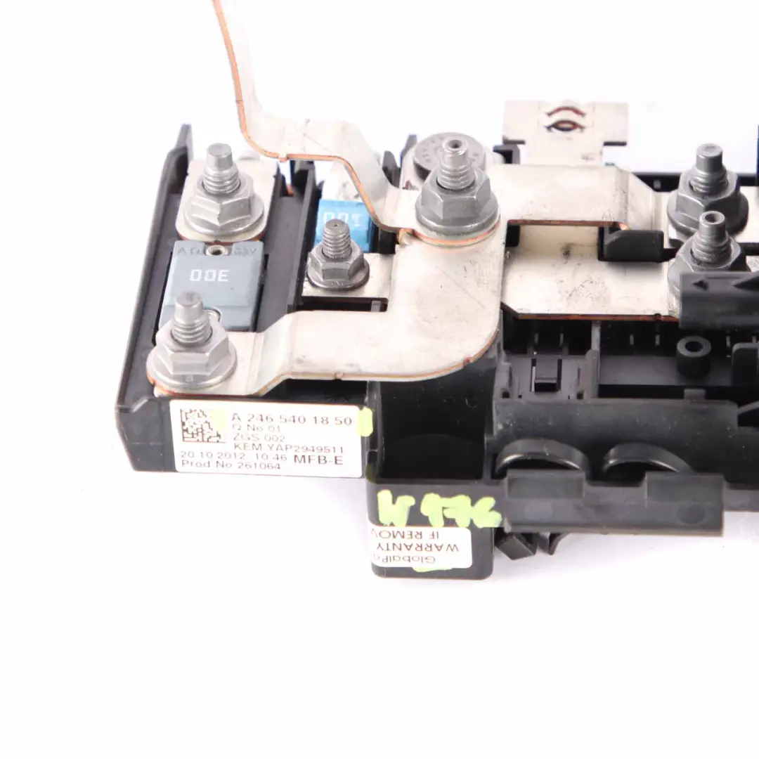 Scatola dei fusibili Mercedes W176 OM607 controllo relè fusibili per con numero di parte A2465401850 Scatola dei fusibili Mercedes W176 OM607 controllo relè fusibili - SKU A2465401850 - Numero di parte A2465401850