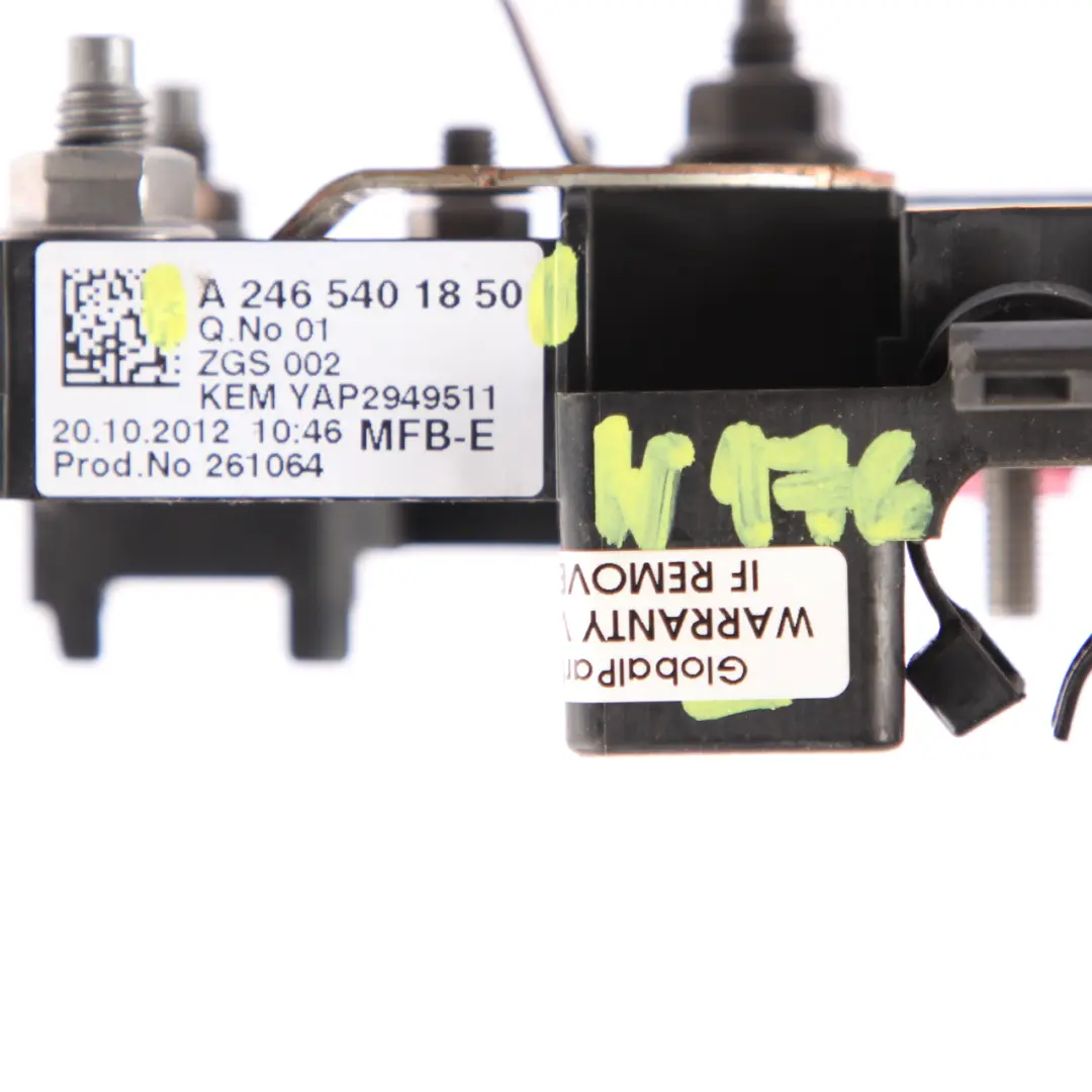 Prefuse Box Mercedes W176 OM607 Fuse Relay Control Unit to with Part number A2465401850 Prefuse Box Mercedes W176 OM607 Fuse Relay Control Unit - SKU A2465401850 - Part number A2465401850