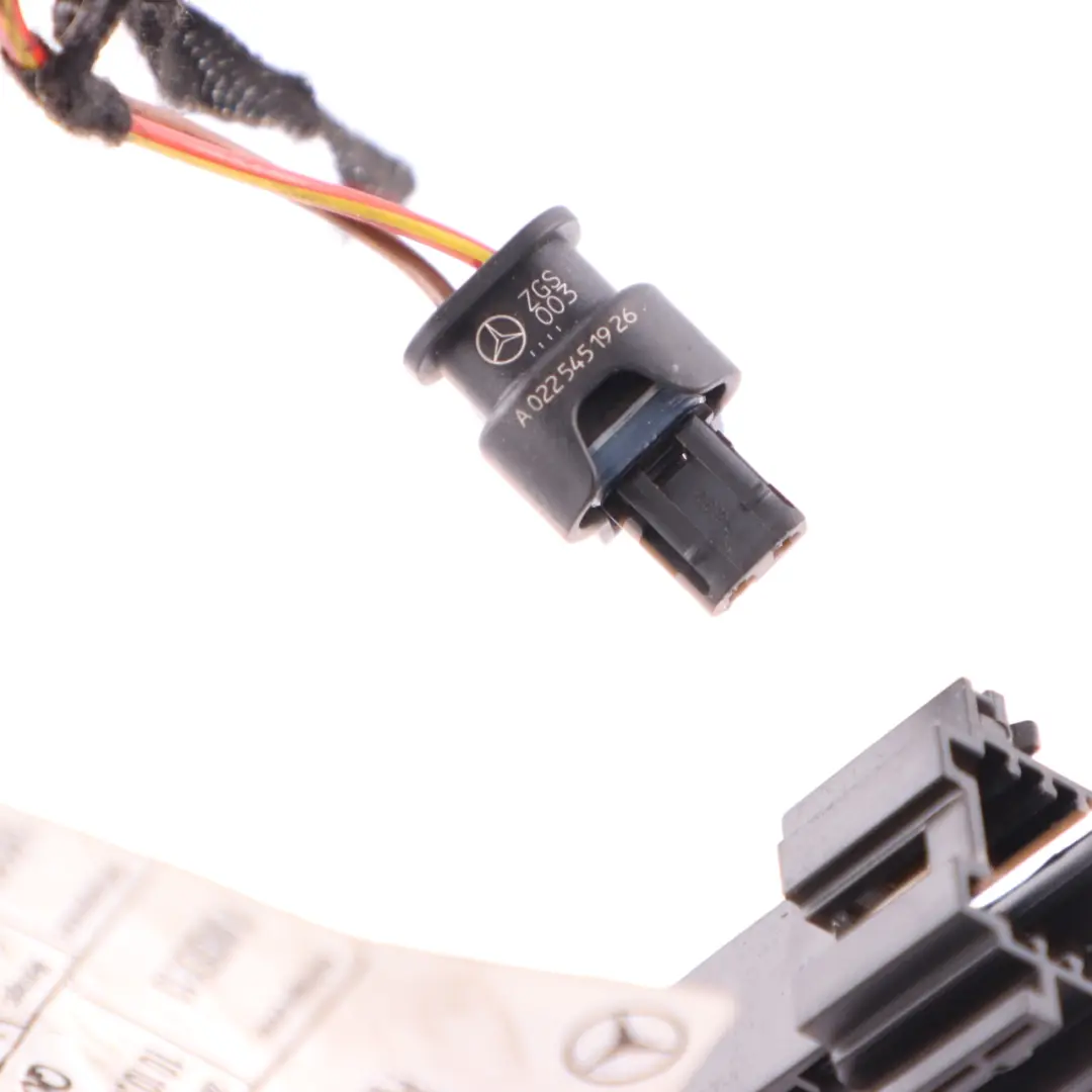 Câble Positif Batterie Pôle Plus Rouge pour Mercedes W176 W246 à propos du numéro de pièce A2465406607 Mercedes W176 W246 Câble Positif Batterie Pôle Plus Rouge - SKU A2465406607-1 - Numéro de pièce A2465406607