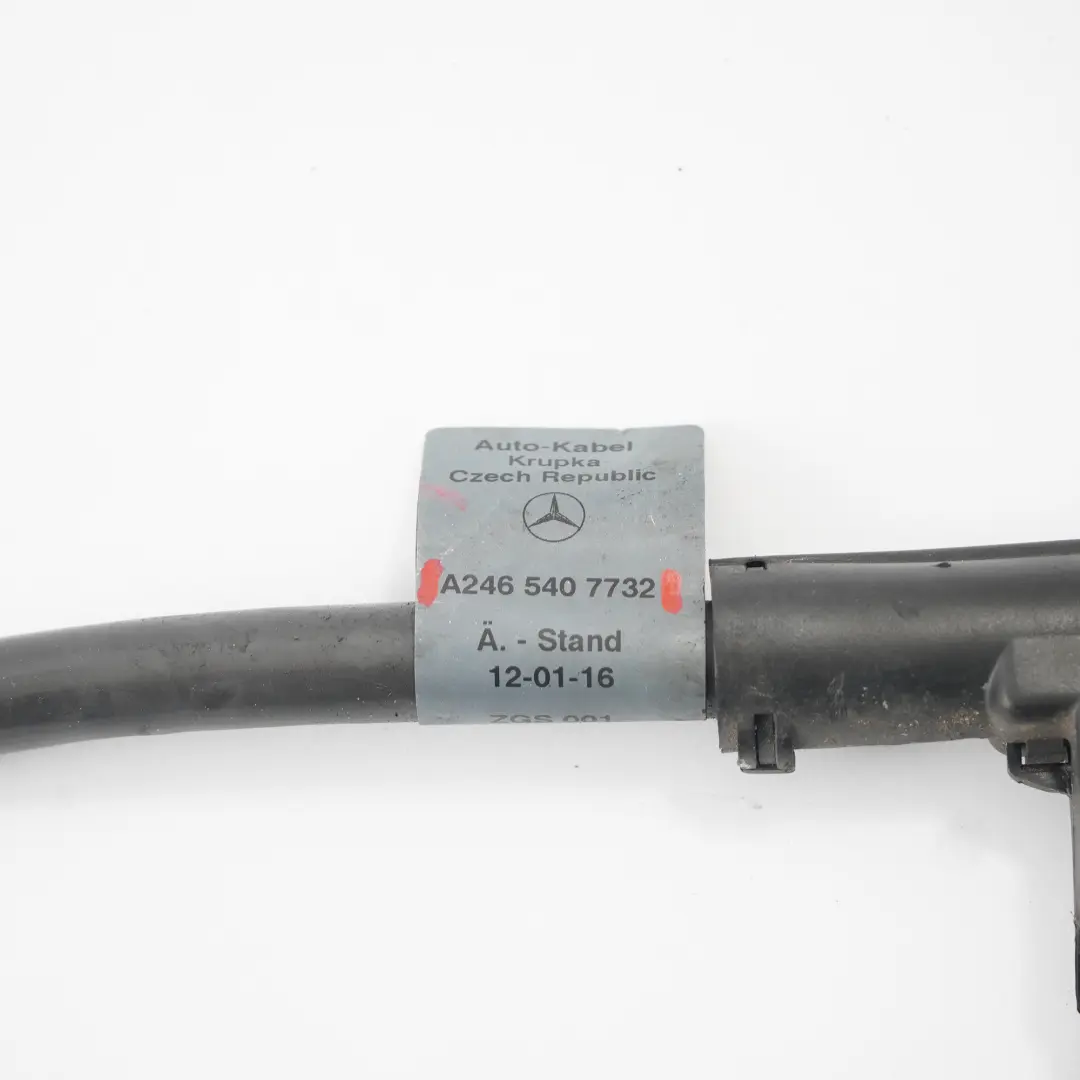 Cavo batteria Mercedes W176 W246 cablaggio positivo avviamento per con numero di parte A2465407732 Cavo batteria Mercedes W176 W246 cablaggio positivo avviamento - SKU A2465407732 - Numero di parte A2465407732