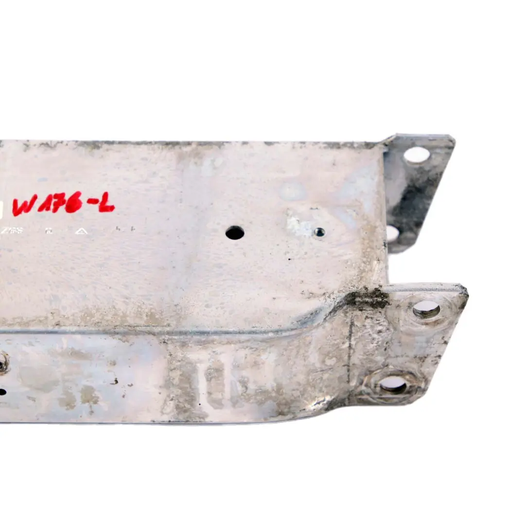 Paraurti Anteriore Elemento Ammortizzatore Sinistro per Mercedes W176 con numero di parte A2466200195 Mercedes W176 Paraurti Anteriore Elemento Ammortizzatore Sinistro - SKU A2466200195 - Numero di parte A2466200195