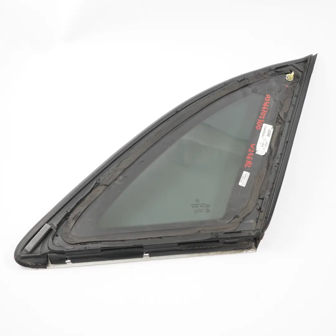 Cuarto Ventana Lateral Trasera Izquierda Tintado para Mercedes W246 Coupe con número de pieza A2466702300 Mercedes W246 Coupe Cuarto Ventana Lateral Trasera Izquierda Tintado - SKU A2466702300 - Número de pieza A2466702300
