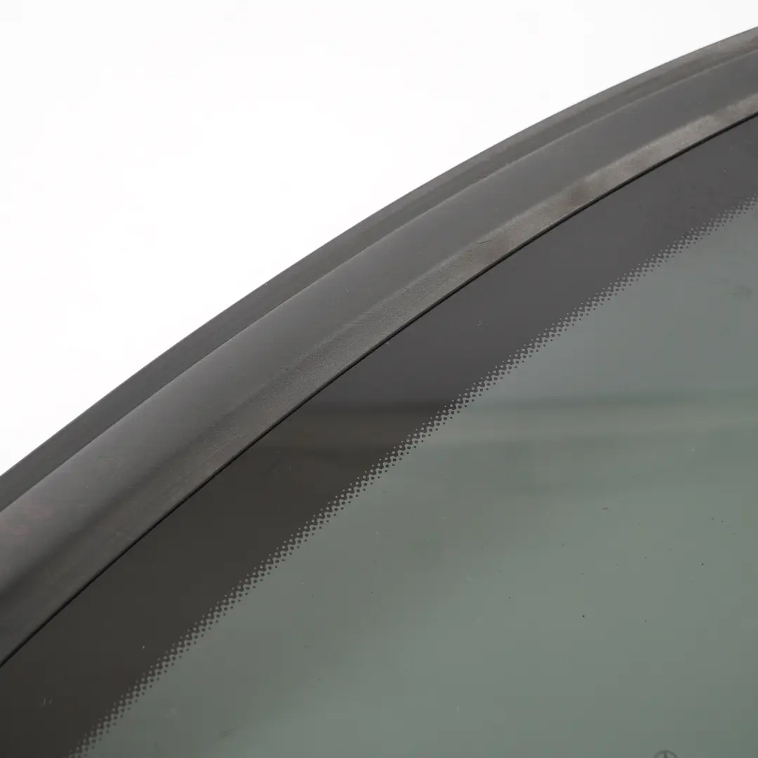 Mercedes W246 Coupe Vitre latérale arrière droite teintée A2466702300 - SKU A2466702400 - Numéro de pièce A2466702400