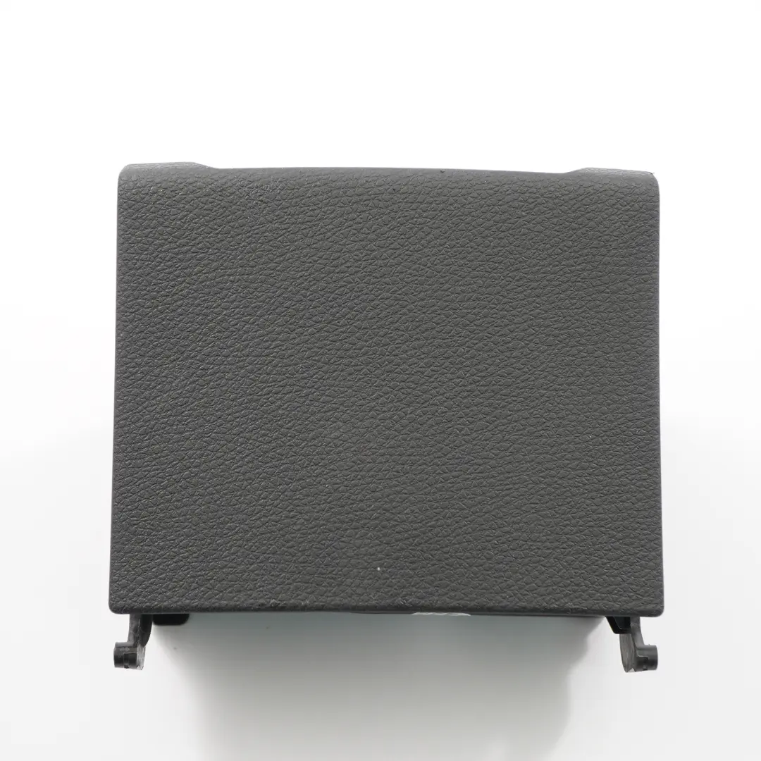 Mercedes W246 Portacenere Console Centrale Posteriore Presa per Vassoio Cenere - SKU A2466800250 - Numero di parte A2466800250