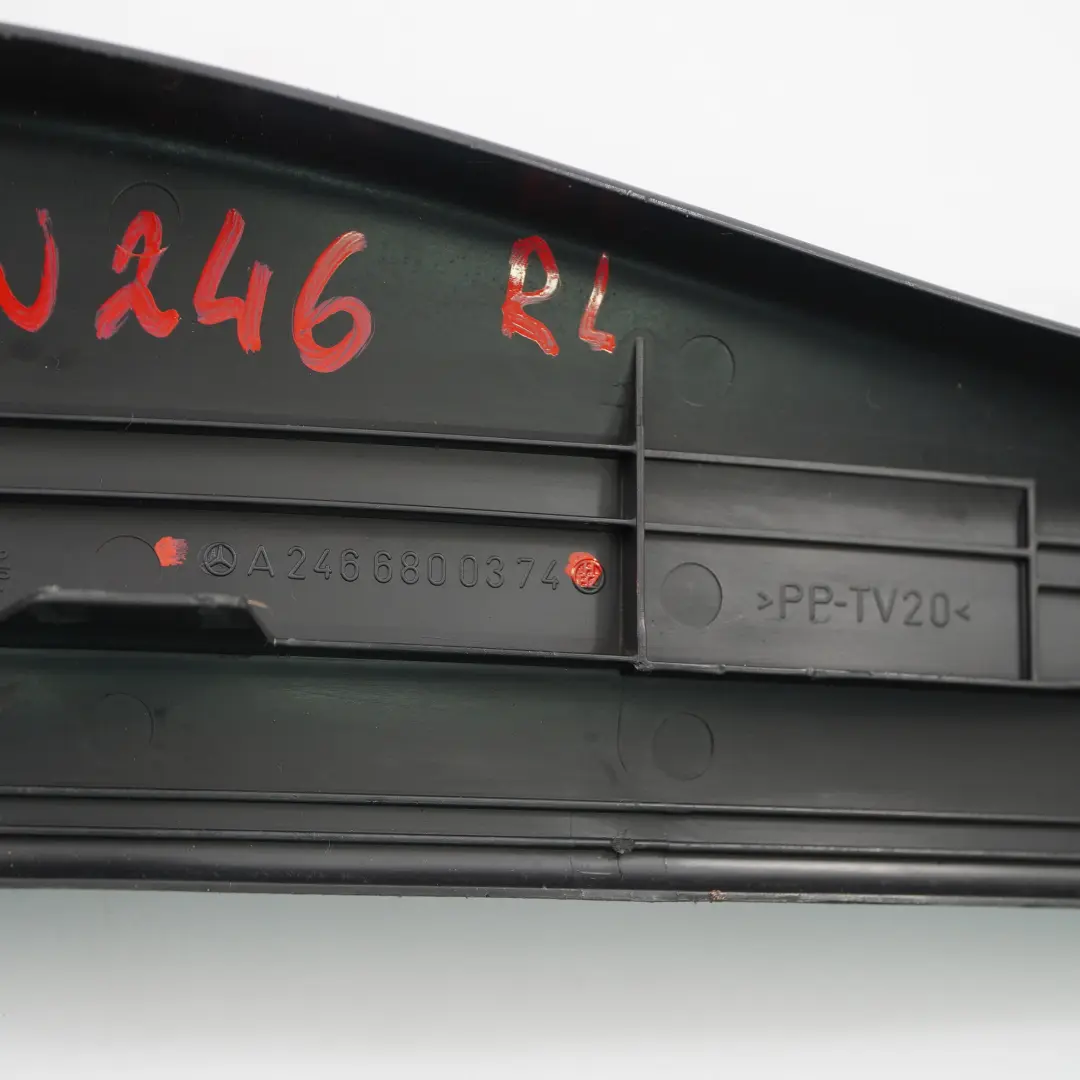 Soglia porta posteriore sinistra Ingresso Coperchio per Mercedes W246 con numero di parte A2466800374 Mercedes W246 Soglia porta posteriore sinistra Ingresso Coperchio - SKU A2466800374 - Numero di parte A2466800374
