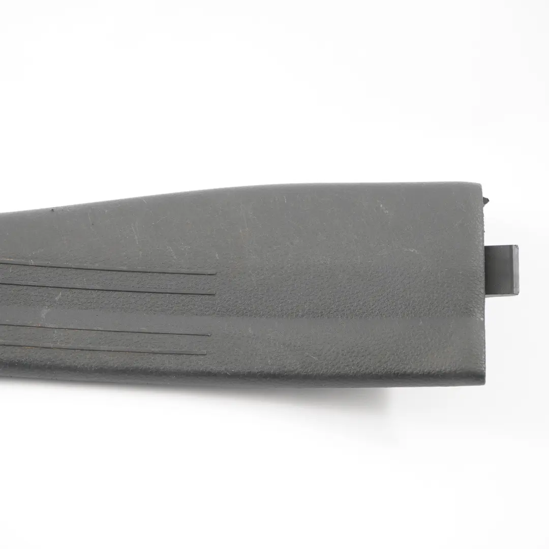 Listwa Progowa Wykończenie Tylna Lewa do Mercedes W246 o numerze A2466800374 Mercedes W246 Listwa Progowa Wykończenie Tylna Lewa - SKU A2466800374 - Numer Części A2466800374