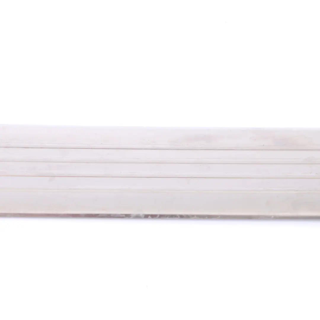 Soglie interne Mercedes C117 W176 W246 Pannello rivestimento posteriore per con numero di parte a2466800435 Soglie interne Mercedes C117 W176 W246 Pannello rivestimento posteriore - SKU A2466800435 - Numero di parte a2466800435