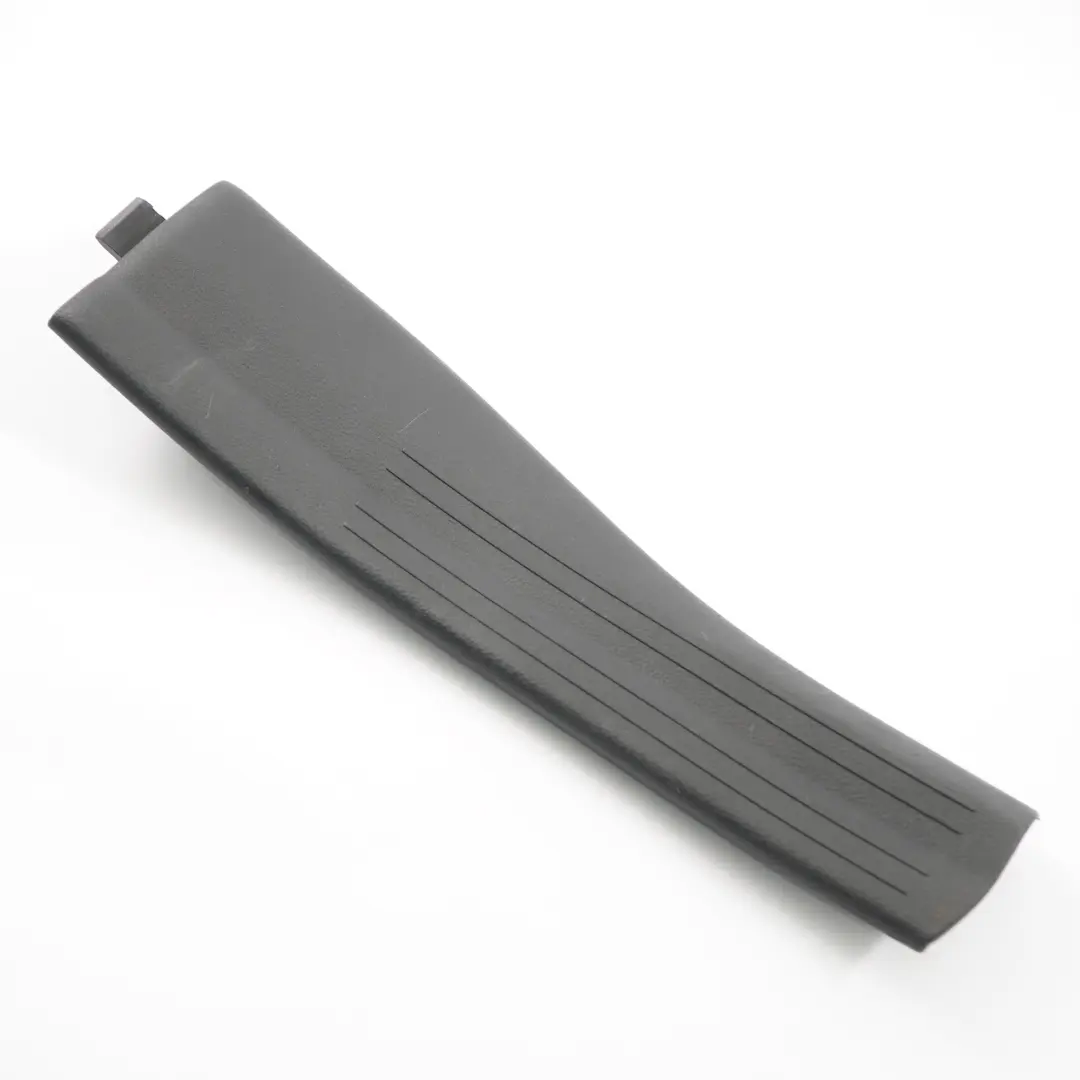 Soglia porta posteriore destra Ingresso Coperchio per Mercedes W246 con numero di parte A2466800474 Mercedes W246 Soglia porta posteriore destra Ingresso Coperchio - SKU A2466800474 - Numero di parte A2466800474