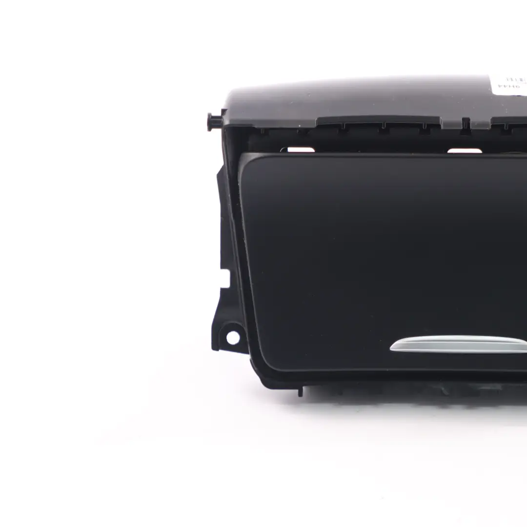 Posacenere Mercedes W246 Vano portaoggetti per console centrale cruscotto Nero per con numero di parte A2466803450 Posacenere Mercedes W246 Vano portaoggetti per console centrale cruscotto Nero - SKU A2466803450 - Numero di parte A2466803450