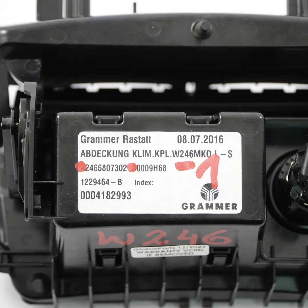 Console Centrale Cendrier Rangement Prise 12V pour Mercedes W246 à propos du numéro de pièce A2466807302 Mercedes W246 Console Centrale Cendrier Rangement Prise 12V - SKU A2466807302-1 - Numéro de pièce A2466807302