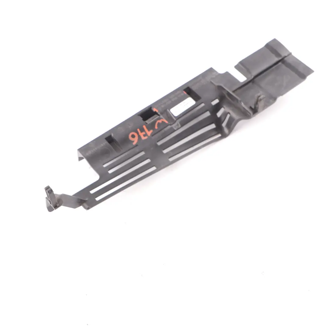 Mercedes W176 W246 Wspornik Osłona Listwa Pasa Przedniego Prawa - SKU A2466870407 - Numer Części A2466870407