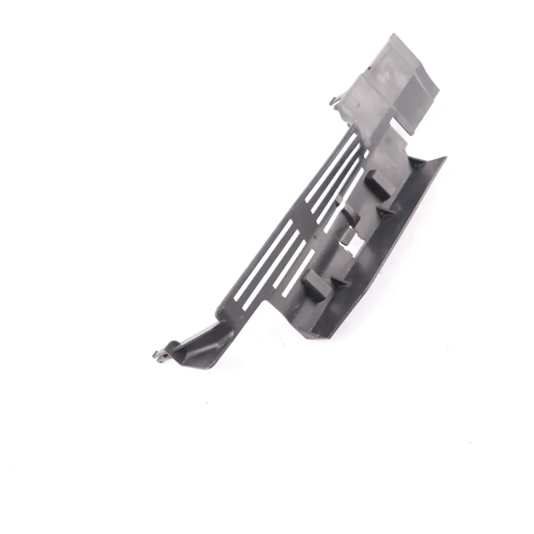 Wspornik Osłona Listwa Pasa Przedniego Prawa do Mercedes W176 W246 o numerze A2466870407 Mercedes W176 W246 Wspornik Osłona Listwa Pasa Przedniego Prawa - SKU A2466870407 - Numer Części A2466870407