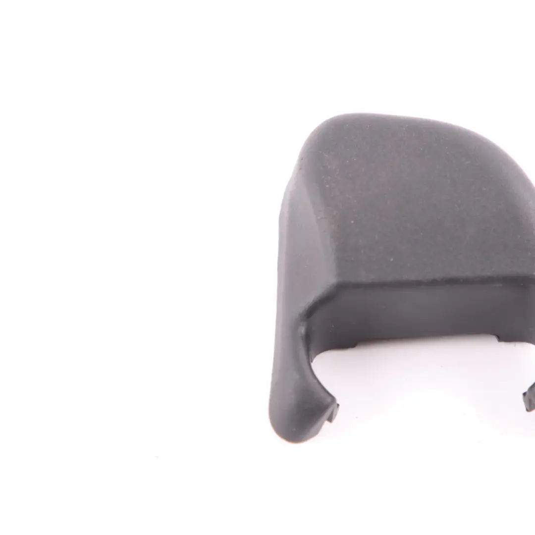 Mercedes W176 W246 Tylna Lewa Dolna Osłona Pasa Bezpieczeństwa A2466890237 - SKU A2466890137 - Numer Części A2466890137
