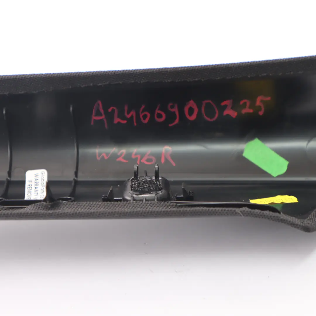 Mercedes W246 Osłona Poszycie Słupka A Prawa Czarna - SKU A2466900225 - Numer Części A2466900225