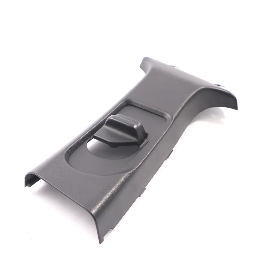 W264 B Bandeau de protection montant supérieur gauche noir pour Mercedes à propos du numéro de pièce A2466900325 Mercedes W264 B Bandeau de protection montant supérieur gauche noir - SKU A2466900325 - Numéro de pièce A2466900325