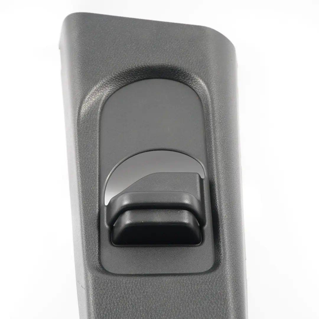 Garniture Colonne B Panneau Couvercle Haut Gauche pour Mercedes W246 à propos du numéro de pièce A2466901700 Mercedes W246 Garniture Colonne B Panneau Couvercle Haut Gauche - SKU A2466901700 - Numéro de pièce A2466901700