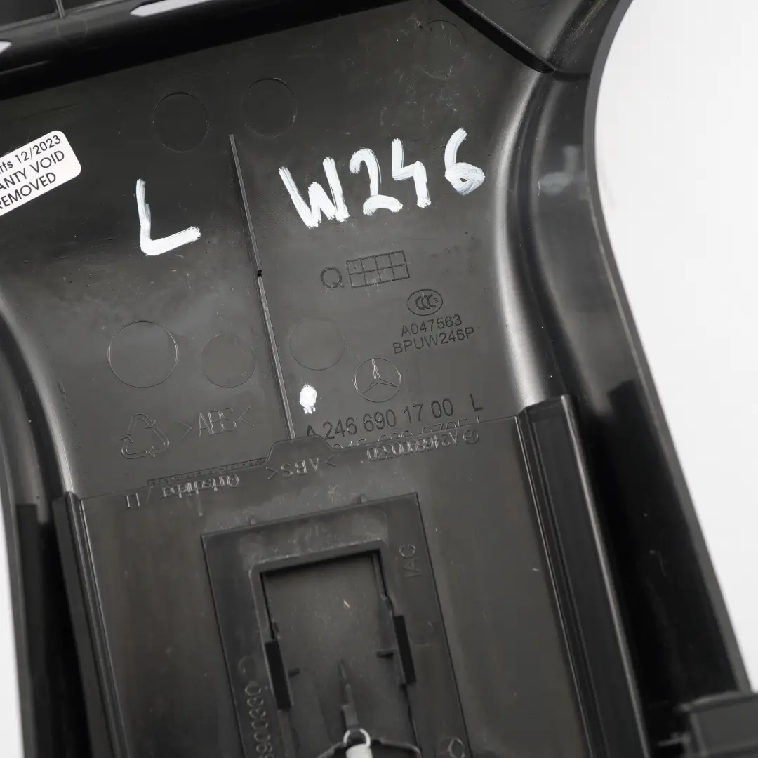 Verkleidung B Säule Panel Spalte Abdeckung Oben Links für Mercedes W246 mit Teilenummer A2466901700 Mercedes W246 Verkleidung B Säule Panel Spalte Abdeckung Oben Links - SKU A2466901700 - Teilenummer A2466901700