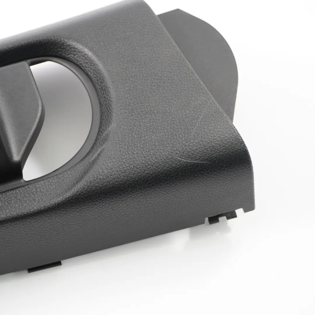 Embellecedor Pilar B Panel Tapa Superior Derecha para Mercedes W246 con número de pieza A2466901800 Mercedes W246 Embellecedor Pilar B Panel Tapa Superior Derecha - SKU A2466901800 - Número de pieza A2466901800