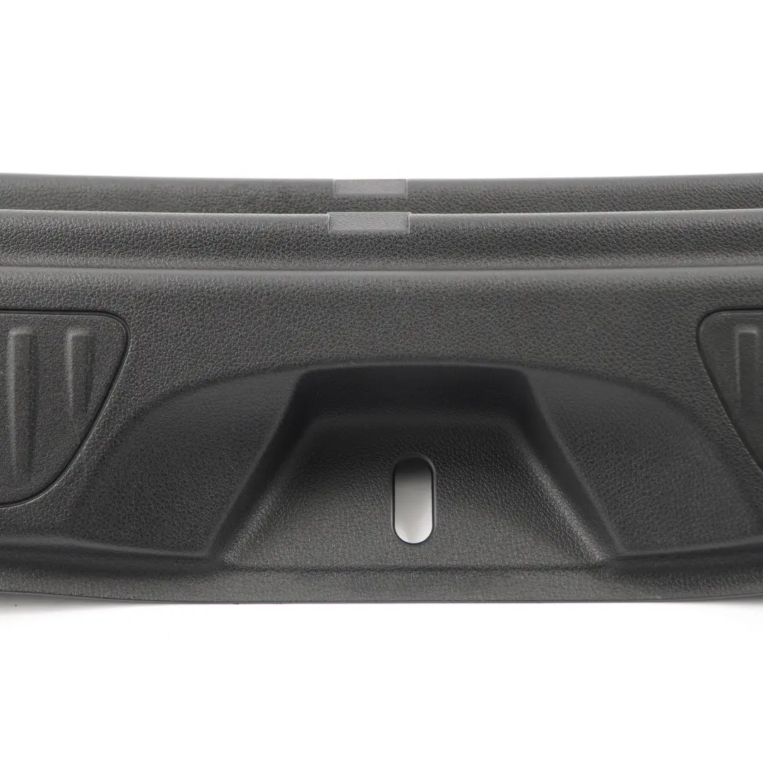 Ladekante Kofferraumverkleidung Schwarz für Mercedes W246 mit Teilenummer A2466902641 Mercedes W246 Ladekante Kofferraumverkleidung Schwarz - SKU A2466902641 - Teilenummer A2466902641