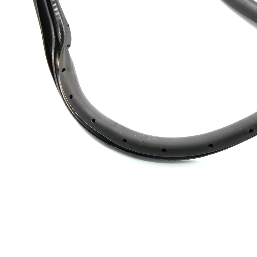 Guard Guarnizione telaio porta anteriore sinistra destra per Mercedes W246 Edge con numero di parte A2466920076 Mercedes W246 Edge Guard Guarnizione telaio porta anteriore sinistra destra - SKU A2466920076 - Numero di parte A2466920076