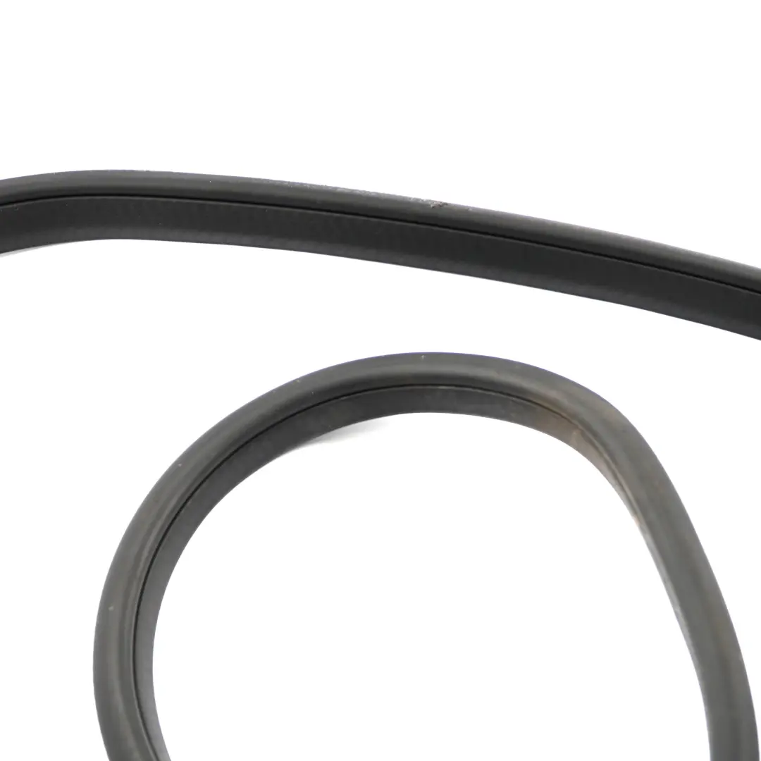 Mercedes W246 Edge Guard Guarnizione telaio porta anteriore sinistra destra - SKU A2466920076 - Numero di parte A2466920076