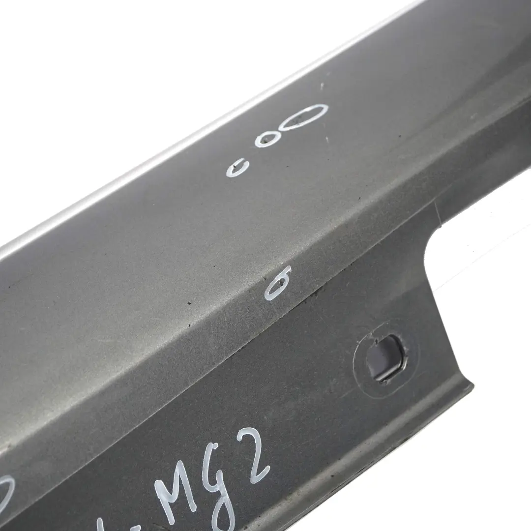 Listwa Progowa Próg Lewy Mountain Grey Metallic - 787 do Mercedes W176 W246 o numerze A2466980554 Mercedes W176 W246 Listwa Progowa Próg Lewy Mountain Grey Metallic - 787 - SKU A2466980554-MG2 - Numer Części A2466980554