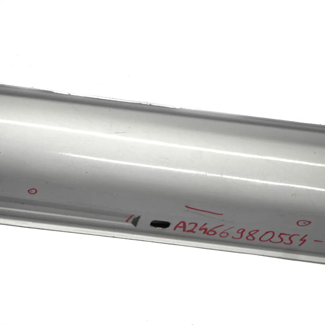 Jupe latérale Mercedes W176 W246 Cache seuil de porte gauche Polar Silver - 761 pour à propos du numéro de pièce A2466980554 Jupe latérale Mercedes W176 W246 Cache seuil de porte gauche Polar Silver - 761 - SKU A2466980554-PLS1 - Numéro de pièce A2466980554