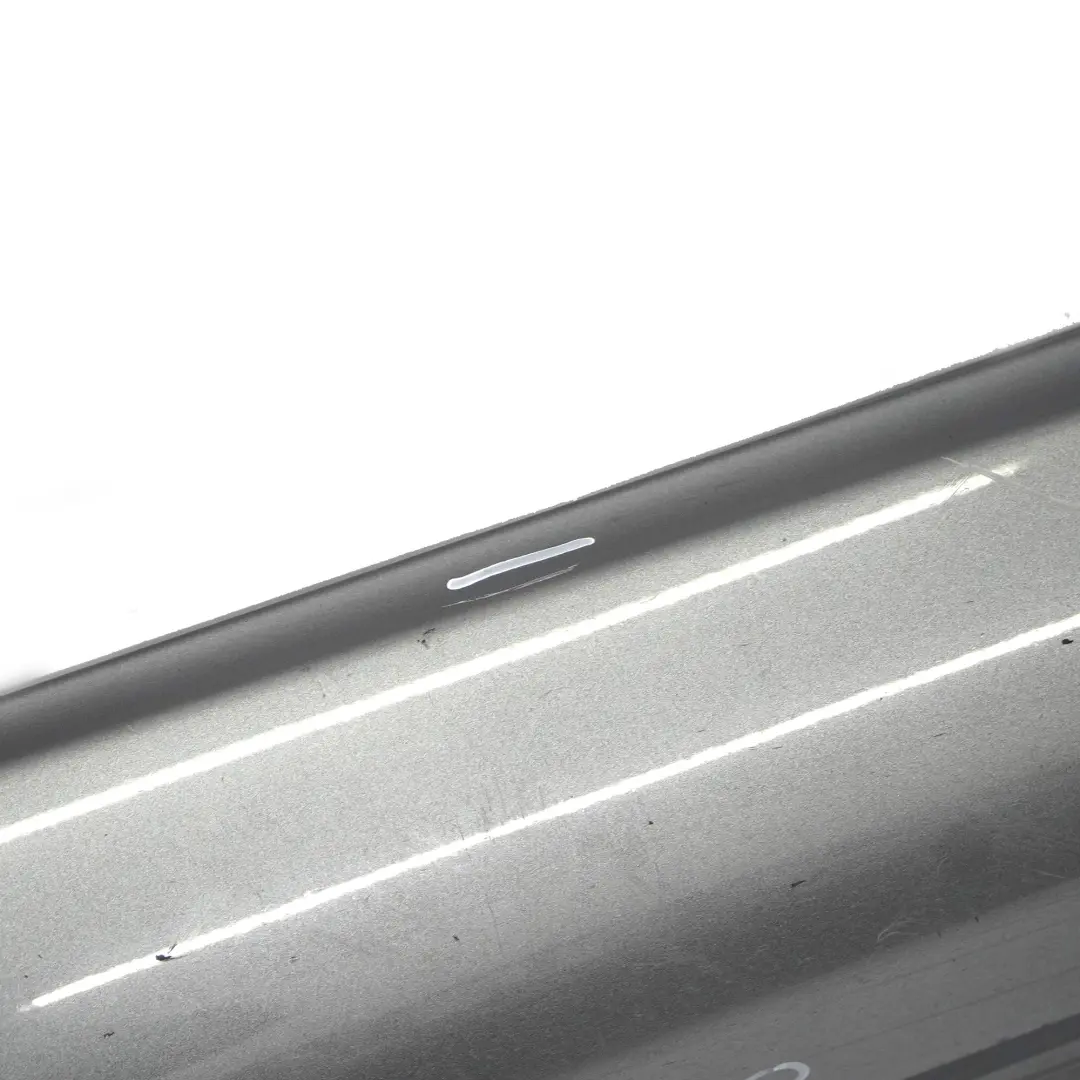 Mercedes W176 Faldón lateral derecho Cubre umbral de puerta Mountain Grey - 787 - SKU A2466980654-MG2 - Número de pieza A2466980654