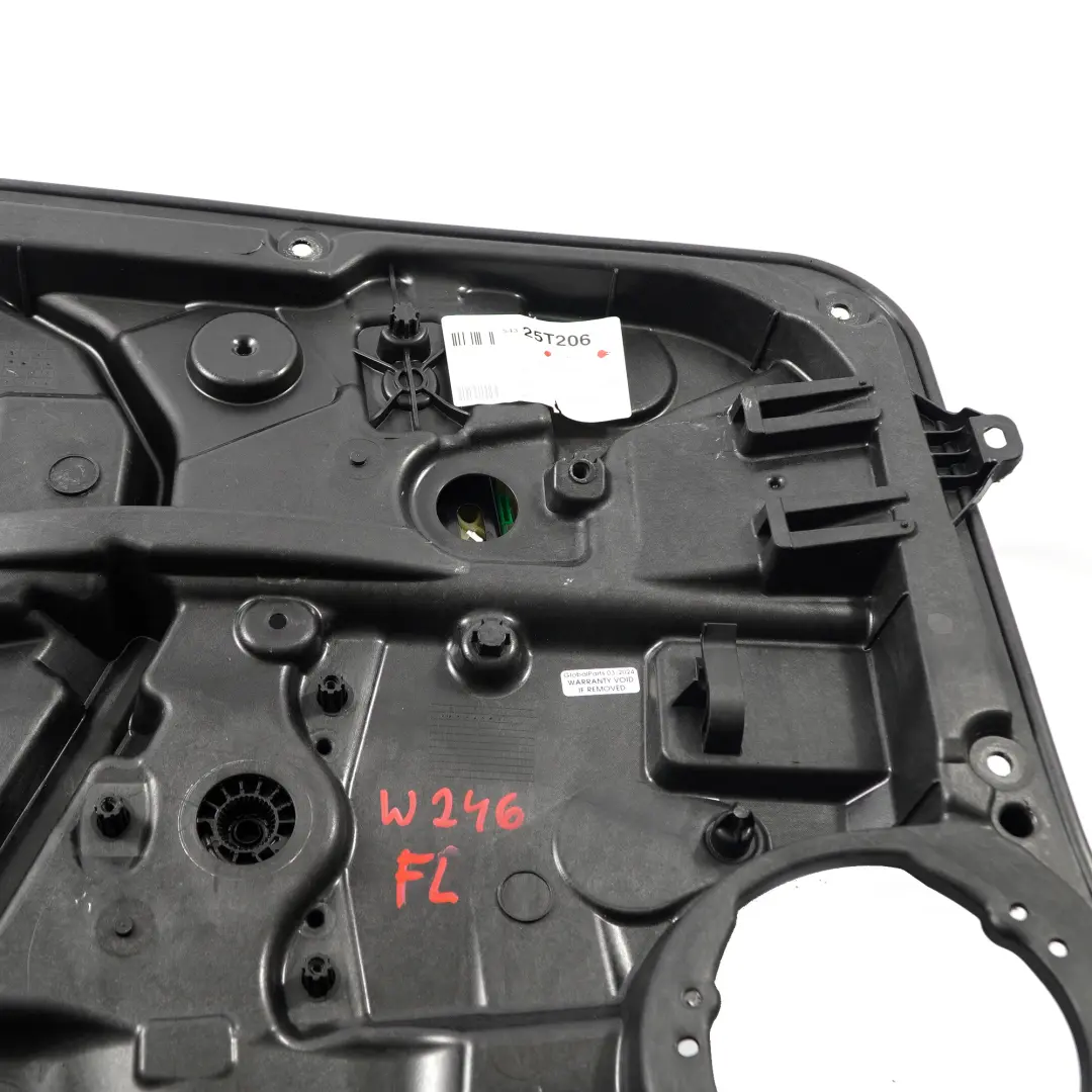 Türkartenhalterung vorne links Elektrischer Fensterheber Regulator für Mercedes W246 mit Teilenummer A2467200179 Mercedes W246 Türkartenhalterung vorne links Elektrischer Fensterheber Regulator - SKU A2467200179 - Teilenummer A2467200179