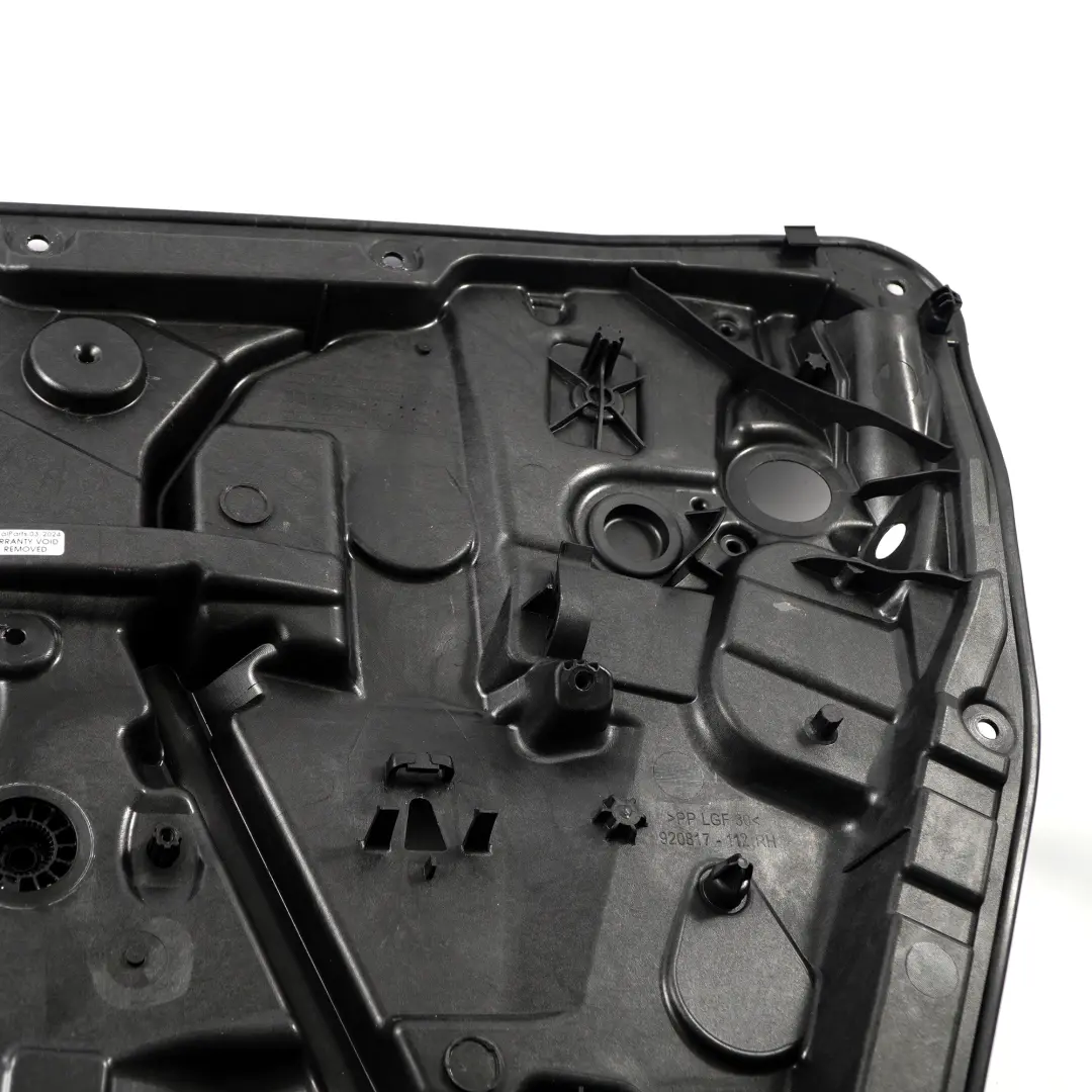 Supporto scheda porta anteriore destro Regolatore alzacristalli per Mercedes W246 con numero di parte A2467200279 Mercedes W246 Supporto scheda porta anteriore destro Regolatore alzacristalli - SKU A2467200279 - Numero di parte A2467200279