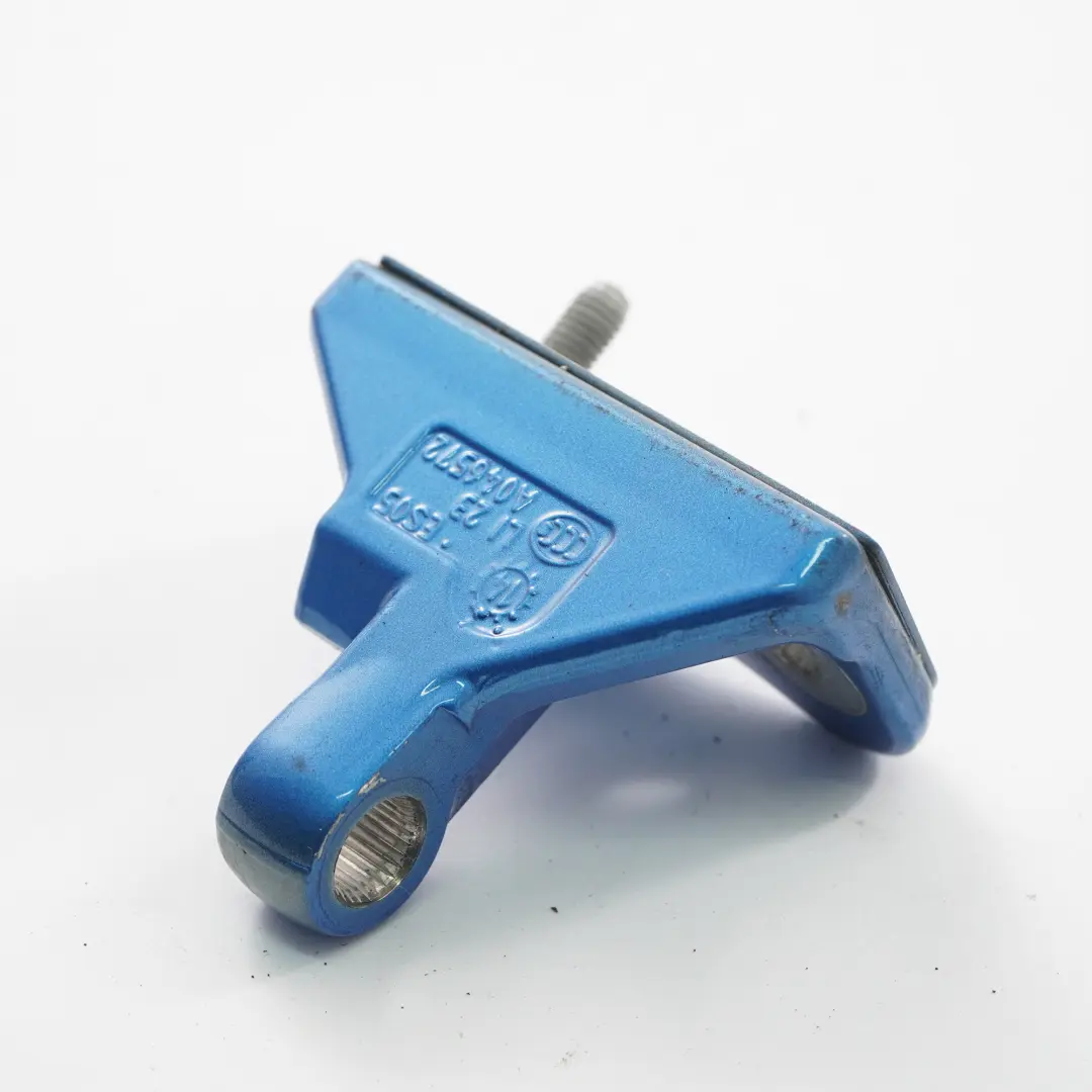 Charnière de porte avant gauche Top South Seas Blue - 162 pour Mercedes W176 W246 à propos du numéro de pièce A2467201137 Mercedes W176 W246 Charnière de porte avant gauche Top South Seas Blue - 162 - SKU A2467201137-SSB1 - Numéro de pièce A2467201137