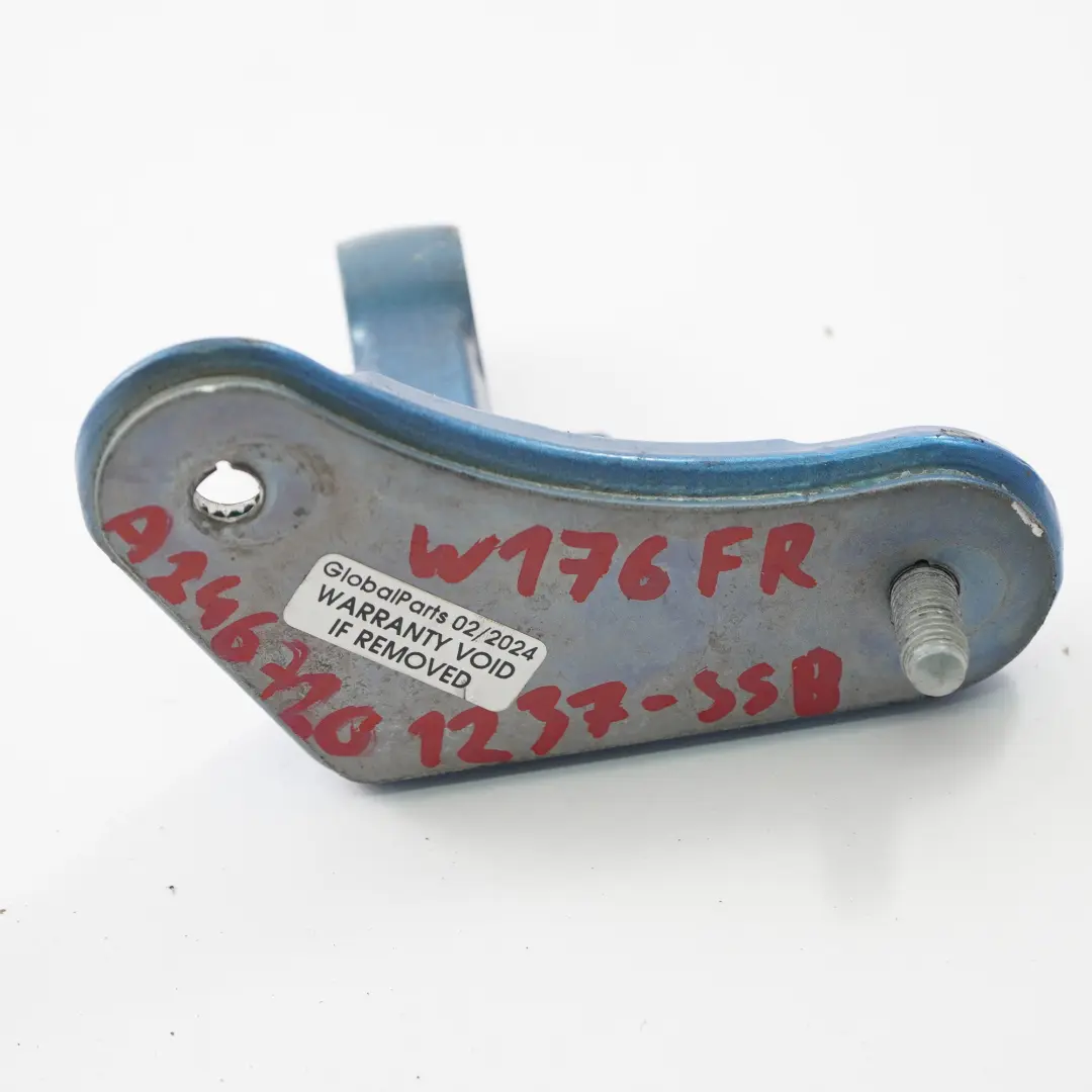 Zawias Drzwi Prawy Przód Górny South Seas Blue - 162 do Mercedes W176 W246 o numerze A2467201237 Mercedes W176 W246 Zawias Drzwi Prawy Przód Górny South Seas Blue - 162 - SKU A2467201237-SSB - Numer Części A2467201237