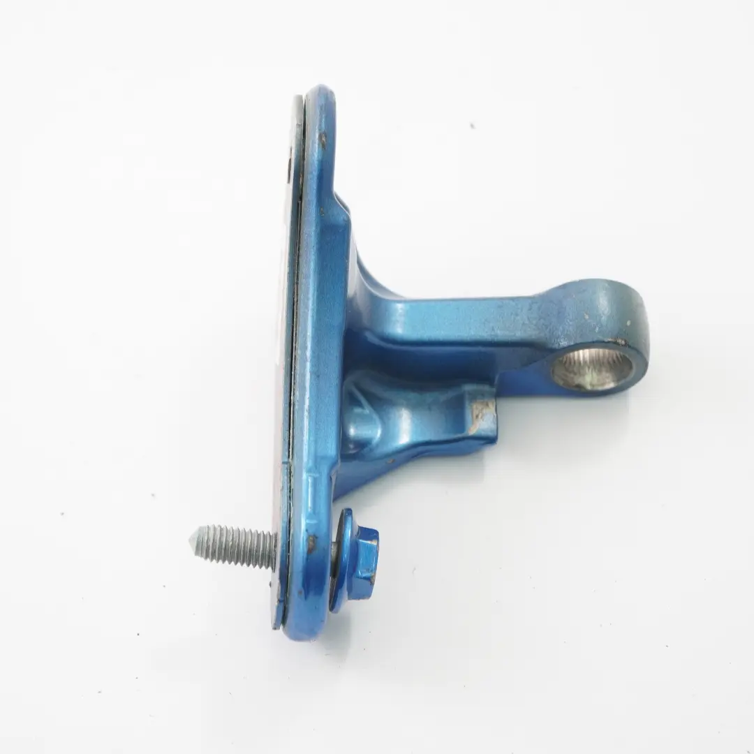 Puerta delantera derecha Bisagra South Sea Blue - 162 para Mercedes W176 W246 con número de pieza A2467201237 Mercedes W176 W246 Puerta delantera derecha Bisagra South Sea Blue - 162 - SKU A2467201237-SSB - Número de pieza A2467201237