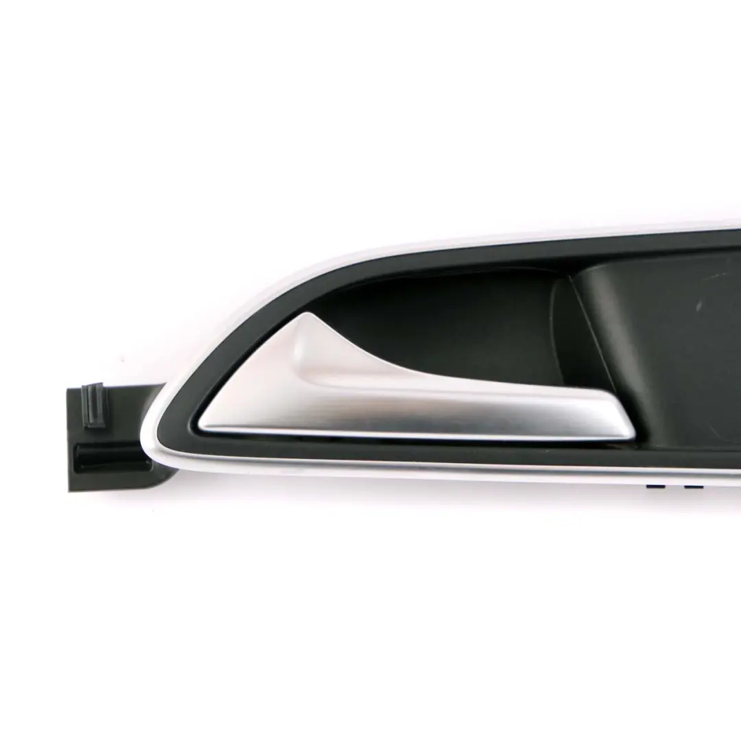 Coperchio maniglia scheda interno anteriore sinistro per Mercedes W176 con numero di parte A2467201348 Mercedes W176 Coperchio maniglia scheda interno anteriore sinistro - SKU A2467201348 - Numero di parte A2467201348