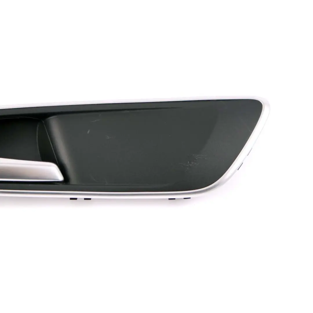 Poignée de carte de porte intérieur gauche pour Mercedes W176 à propos du numéro de pièce A2467201348 Mercedes W176 Poignée de carte de porte intérieur gauche - SKU A2467201348 - Numéro de pièce A2467201348
