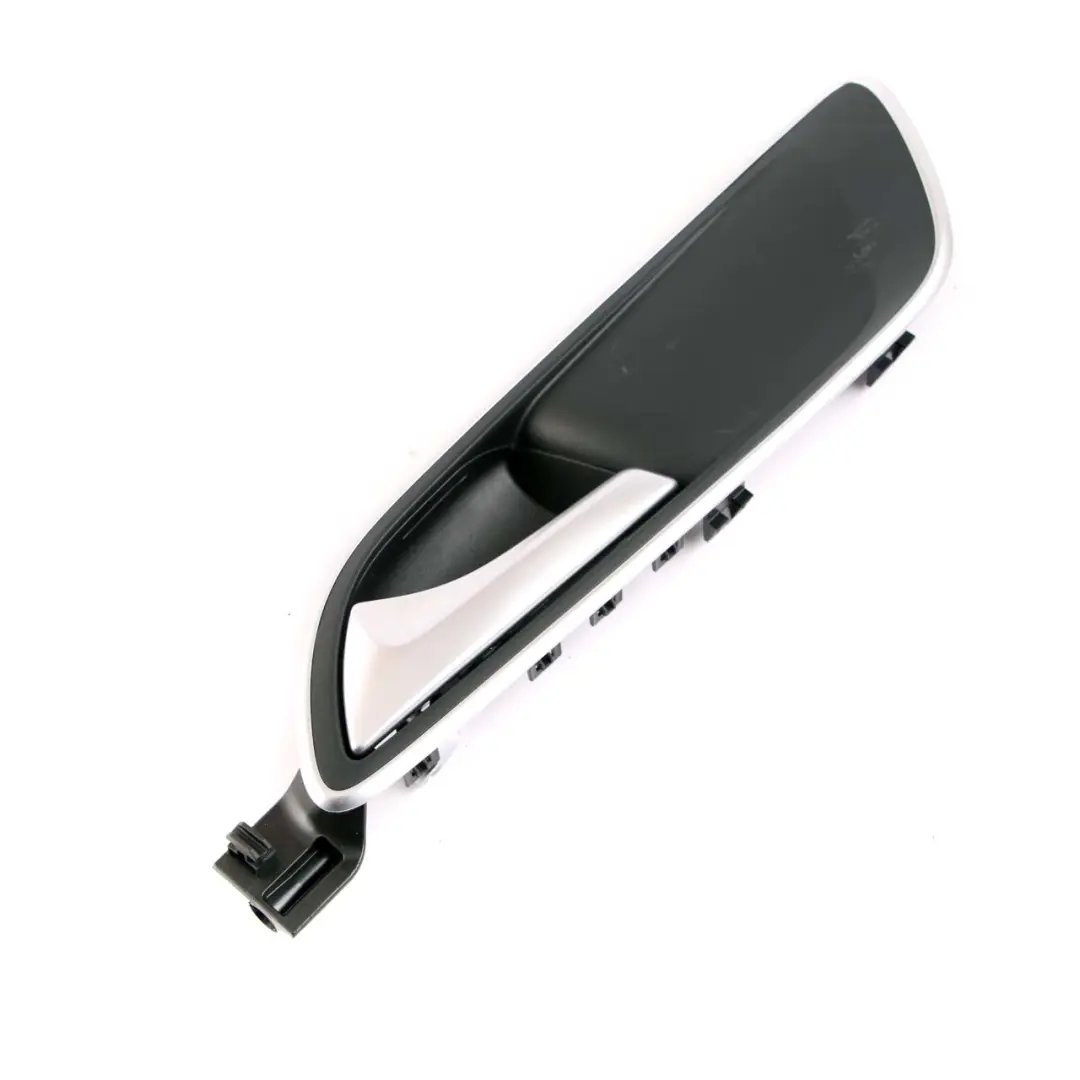 Tapa tirador tarjeta puerta Interior Izquierdo para Mercedes W176 con número de pieza A2467201348 Mercedes W176 Tapa tirador tarjeta puerta Interior Izquierdo - SKU A2467201348 - Número de pieza A2467201348