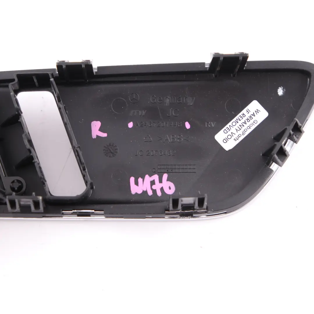 Türkarte Griff Abdeckung Innenraum vorne rechts für Mercedes W176 mit Teilenummer A2467201448 Mercedes W176 Türkarte Griff Abdeckung Innenraum vorne rechts - SKU A2467201448 - Teilenummer A2467201448