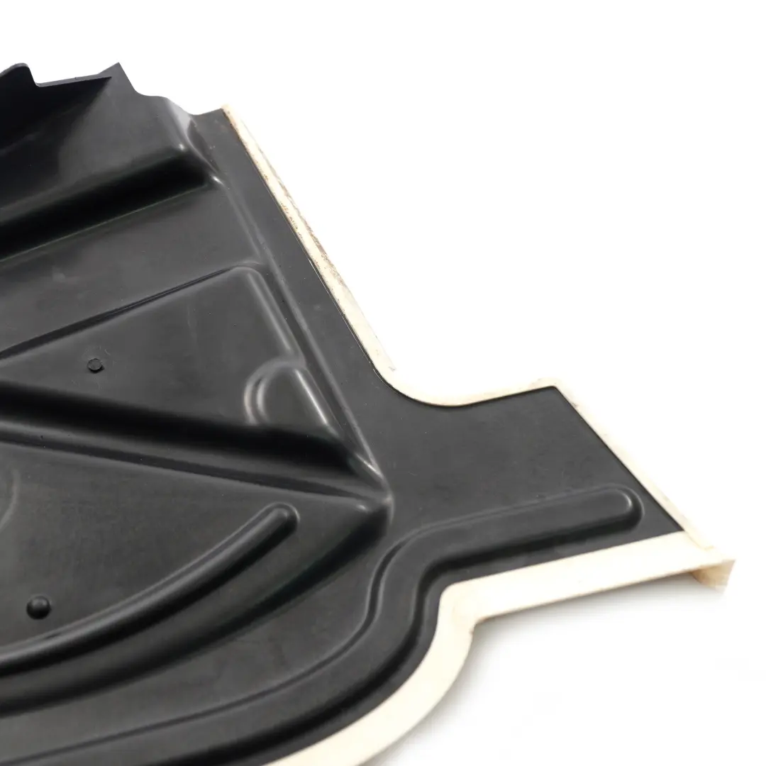 Porta scarico dell'acqua Anteriore sinistra Copertura per Mercedes W246 con numero di parte A2467220195 Mercedes W246 Porta scarico dell'acqua Anteriore sinistra Copertura - SKU A2467220195 - Numero di parte A2467220195