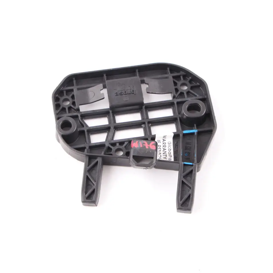 Türschlosshalterung Mercedes W176 W246 vorne hinten rechts Halter für mit Teilenummer A2467230114 Türschlosshalterung Mercedes W176 W246 vorne hinten rechts Halter - SKU A2467230114 - Teilenummer A2467230114