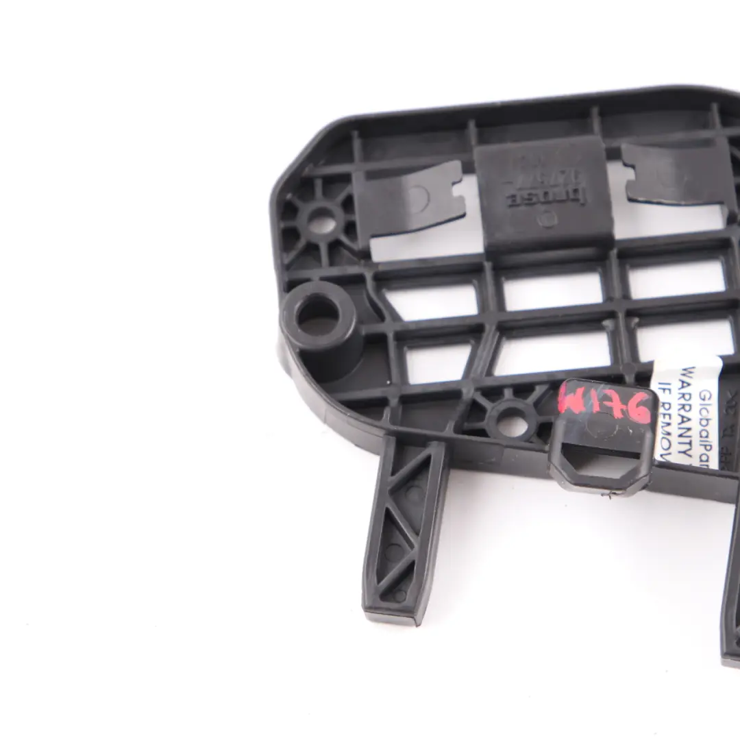 Türschlosshalterung Mercedes W176 W246 vorne hinten rechts Halter für mit Teilenummer A2467230114 Türschlosshalterung Mercedes W176 W246 vorne hinten rechts Halter - SKU A2467230114 - Teilenummer A2467230114