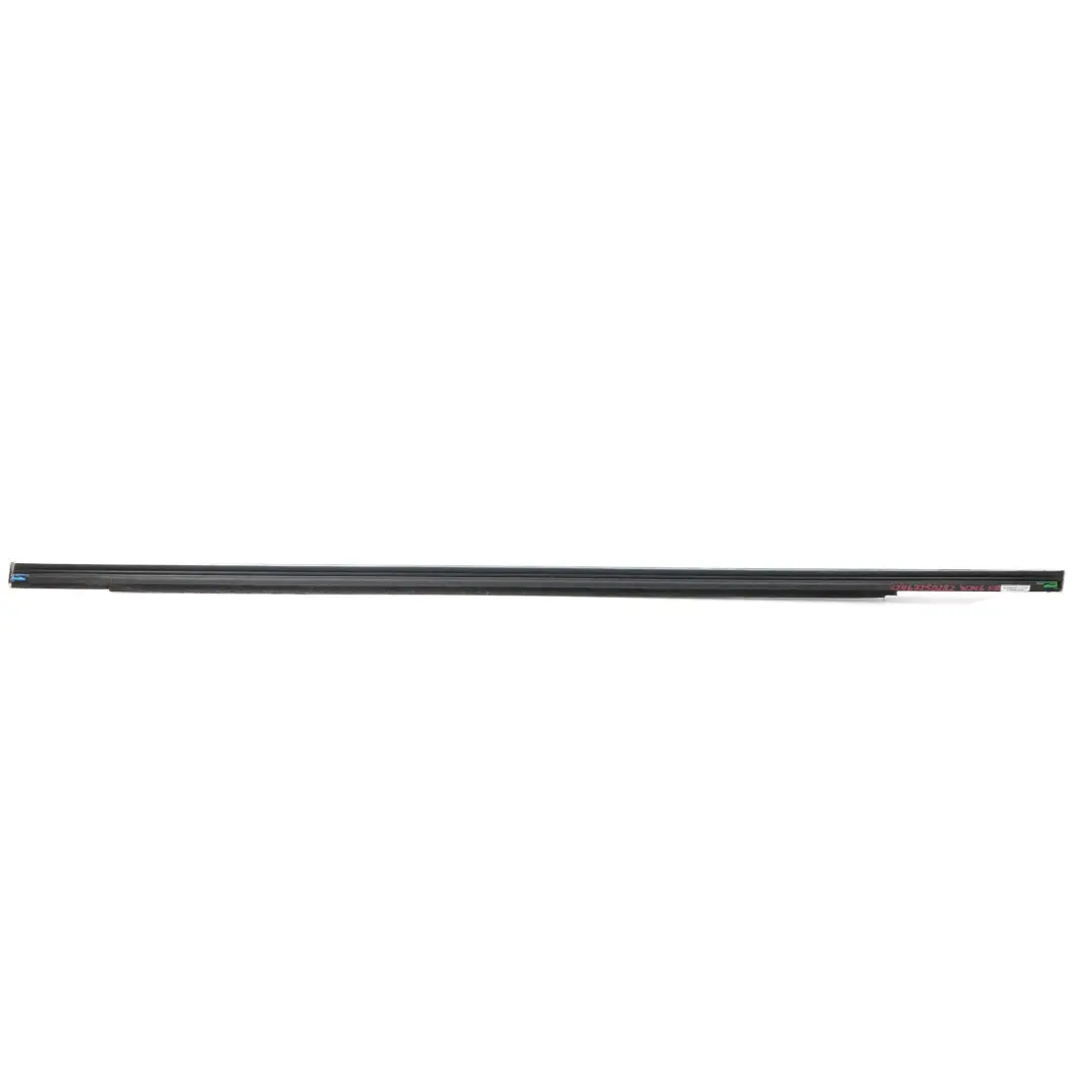 Mercedes W246 finestra porta barra rivestimento esterno anteriore destro decor - SKU A2467250282 - Numero di parte A2467250282