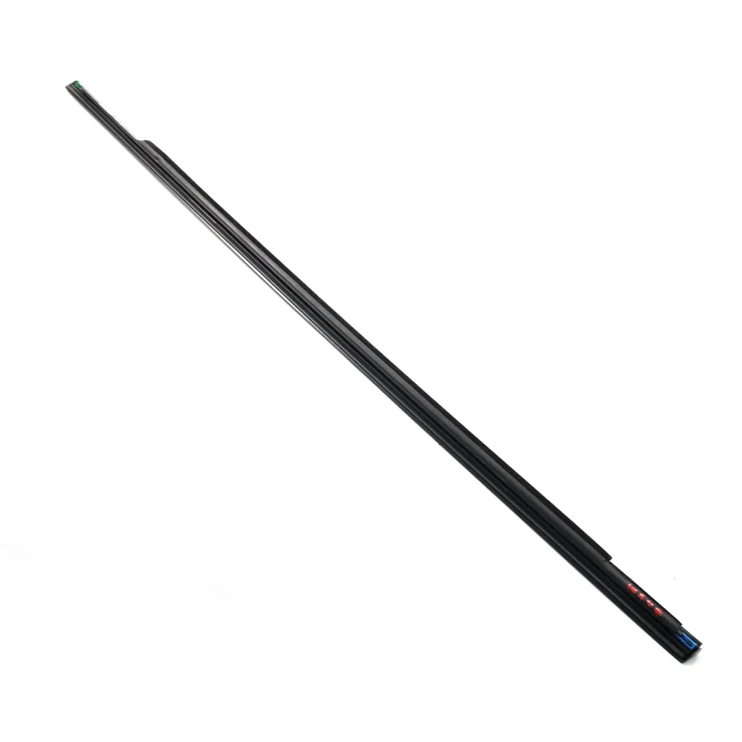 Mercedes W246 Barra rifinitura finestre Delantero Derecho Negro - SKU A2467250482 - Número de pieza A2467250482