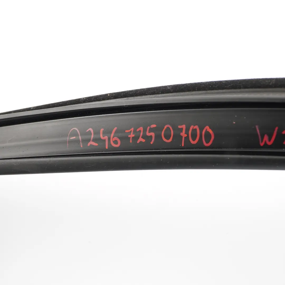 Guarnizione Porta Finestra Anteriore Sinistra Telaio Guida per Mercedes W246 con numero di parte A2467250700 Mercedes W246 Guarnizione Porta Finestra Anteriore Sinistra Telaio Guida - SKU A2467250700 - Numero di parte A2467250700